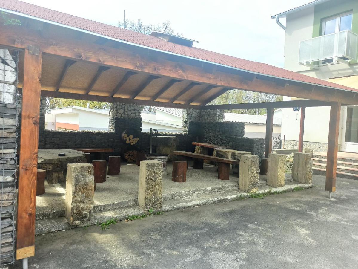 Motel Sofer Volkovce Εξωτερικό φωτογραφία