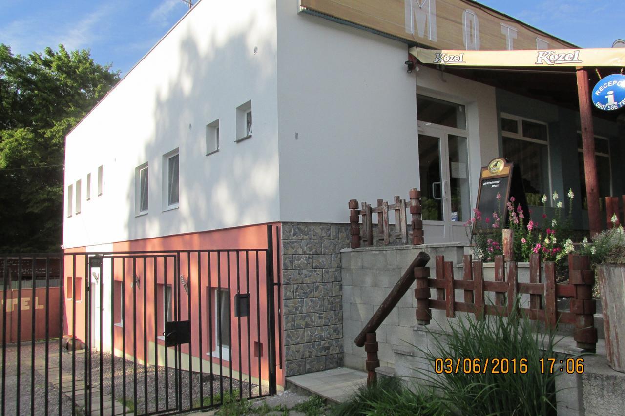 Motel Sofer Volkovce Εξωτερικό φωτογραφία